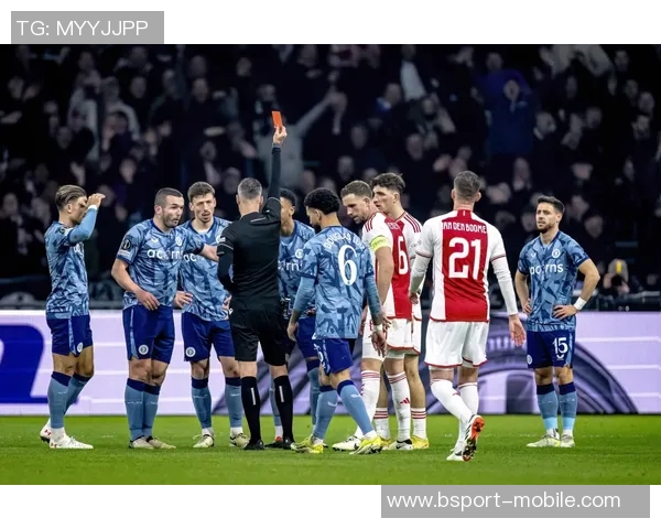 欧冠大战:皇马狂胜拜仁五球横扫全场引发热烈反响 欧冠大战:皇马狂胜拜仁五球横扫全场引发热烈反响