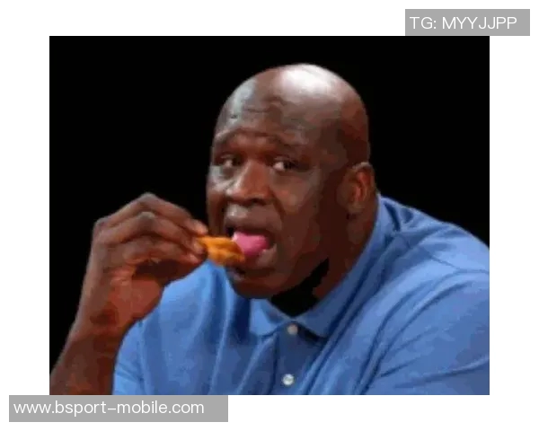 姚明手掌照引发热议揭秘这位篮球巨星背后的故事与情感