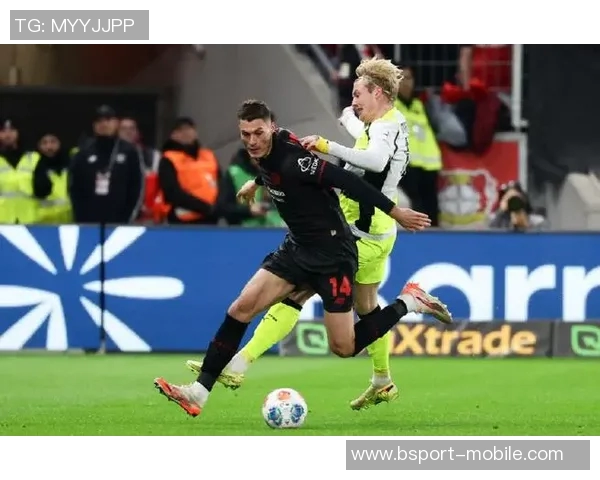 西甲联赛精彩对决利物浦大胜热刺引发全场狂欢