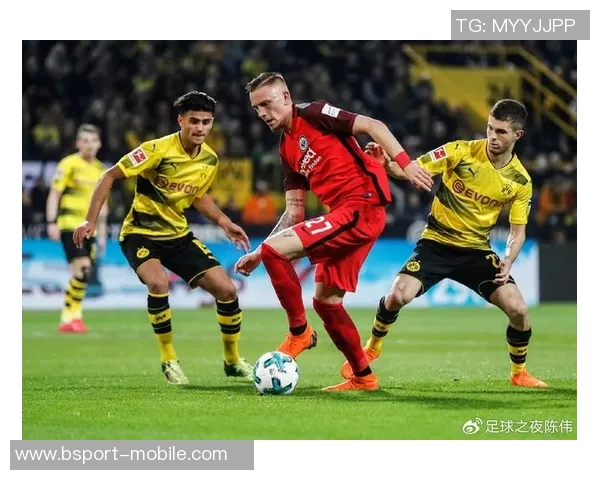 德甲焦点战利物浦与多特蒙德激战成和争议判罚引发全场热议