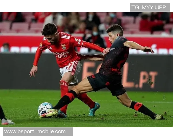 本菲卡逆袭AC米兰上演历史冷门帽子戏法点燃全场激情 本菲卡逆袭AC米兰上演历史冷门帽子戏法点燃全场激情