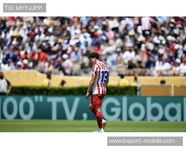 波尔图逆转马竞绝杀瞬间引发争议判罚全场沸腾