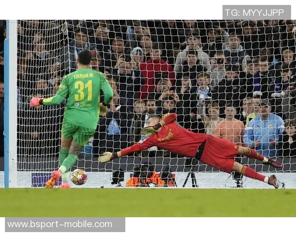 友谊赛精彩回顾里昂大胜曼城乌龙球引爆全场热情与十大进球瞬间