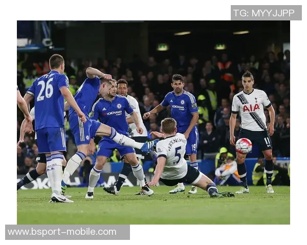 英超激战:那不勒斯与热刺战成平局补时进球引发全场狂欢与转会传闻 英超激战:那不勒斯与热刺战成平局补时进球引发全场狂欢与转会传闻